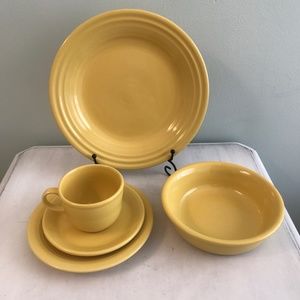 New Savannah Home  5 pieces Place Setting